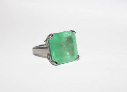 Bague. Émeraude naturelle impériale colombienne